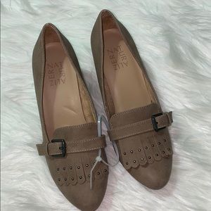 Naturalizer Myrle loafers shoes. Size 6